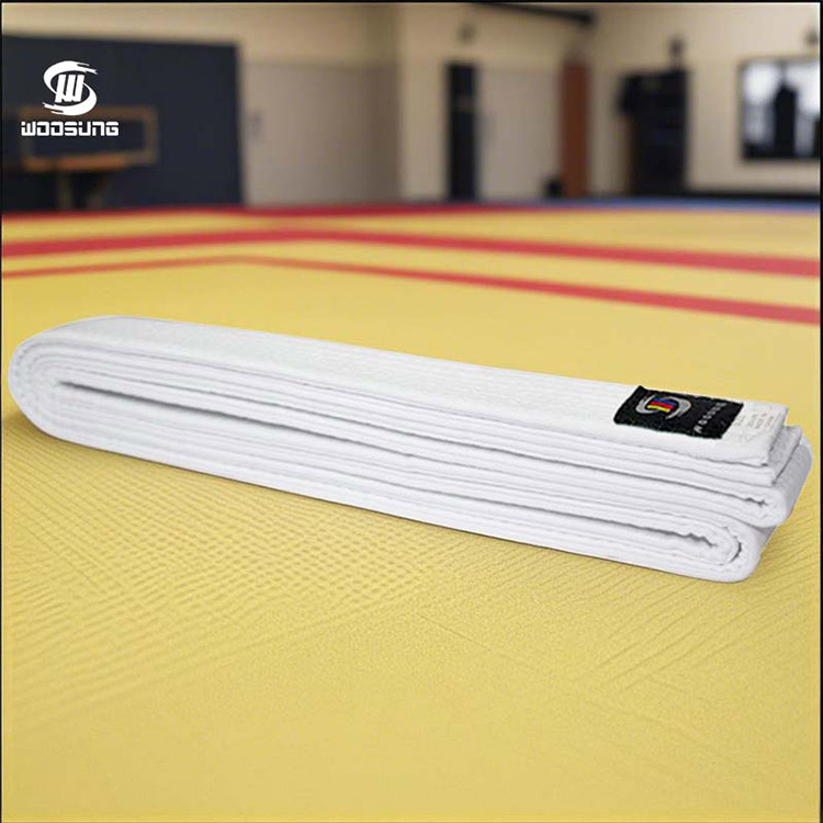 Faixa Branca de Karatê